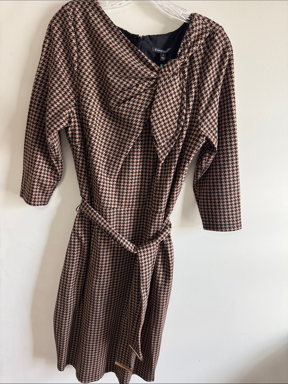 NWT41 Hawthorn Brown and Black Houndstooth Midi Dress with Tie Waist - Picture 5 of 7